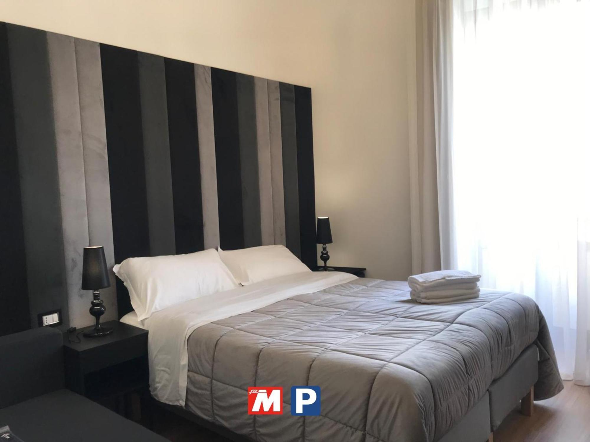 Motta Palace Apartments & Rooms Motta SantʼAnastasia Extérieur photo
